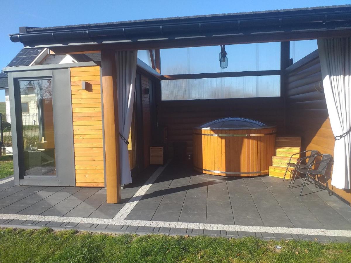 Bed and Breakfast Bialy Jelen Z Basenem I Jacuzzi Ostrowsko Exterior foto